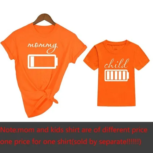 1pcs Funny Battery Family T Shirt Matching Mom Son Daughter Short