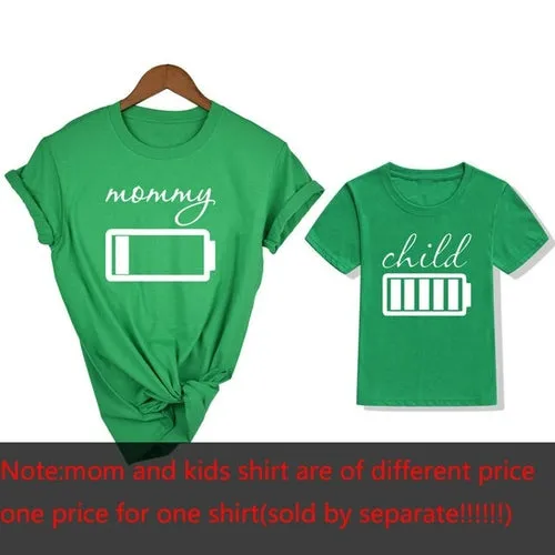 1pcs Funny Battery Family T Shirt Matching Mom Son Daughter Short