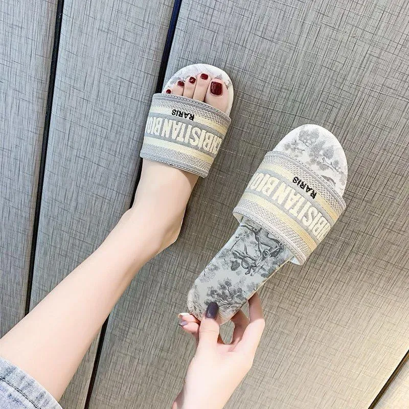 2024 New Women's Flat One-Strap Embroidered Sandals, Chanel-Inspired Letter Design, Beach Shoes, INS Fashionable Casual Footwear"