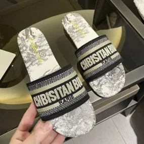 2024 New Women's Flat One-Strap Embroidered Sandals, Chanel-Inspired Letter Design, Beach Shoes, INS Fashionable Casual Footwear"