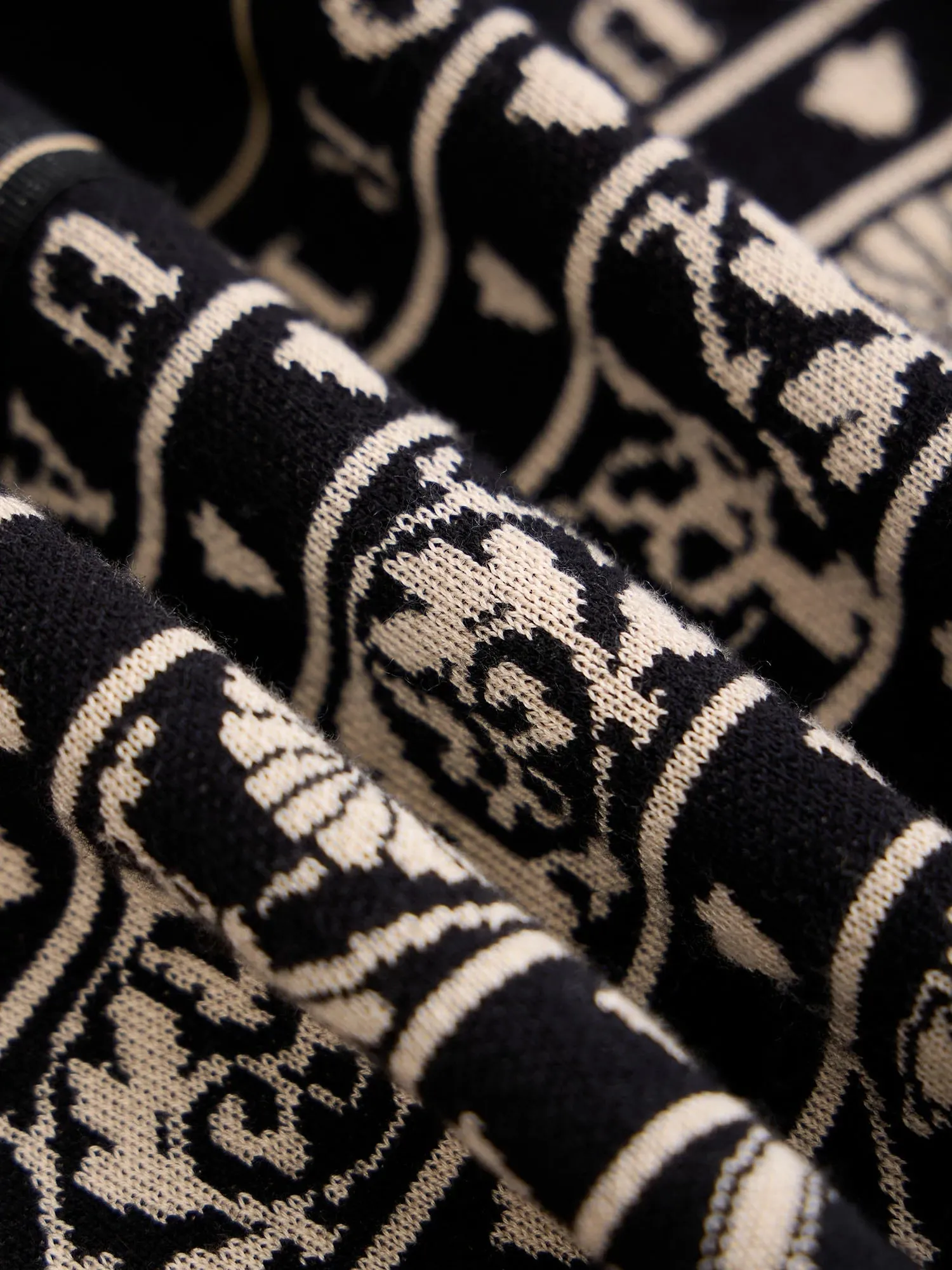 Amoretu Brand Patterned Long Sleeve Knit Cardigan