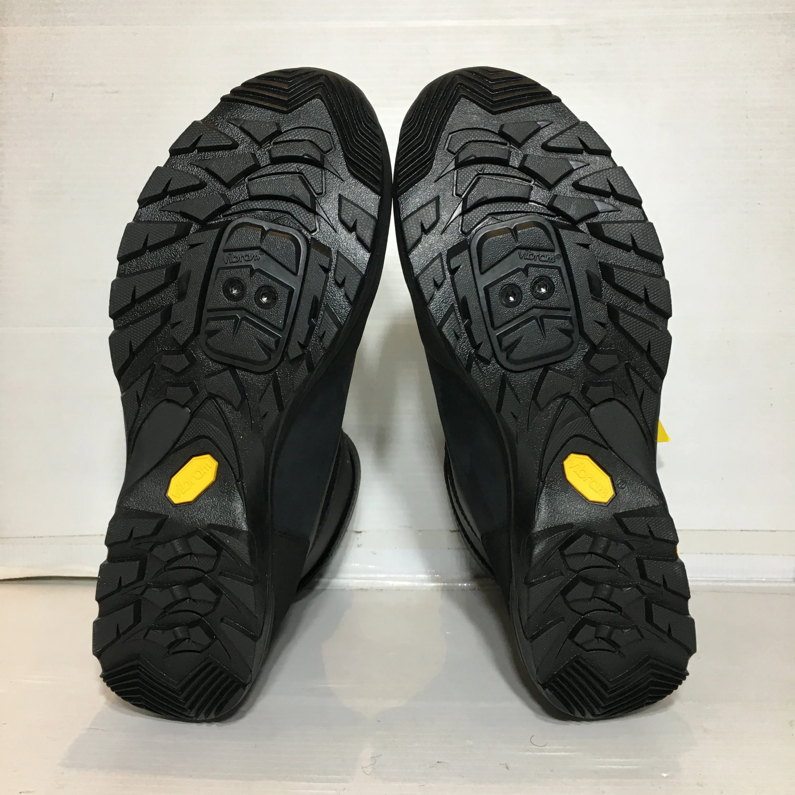 Bontrager OMW WInter Cycling Shoes - Size EU45 - Pre-owned - 8L8FU5