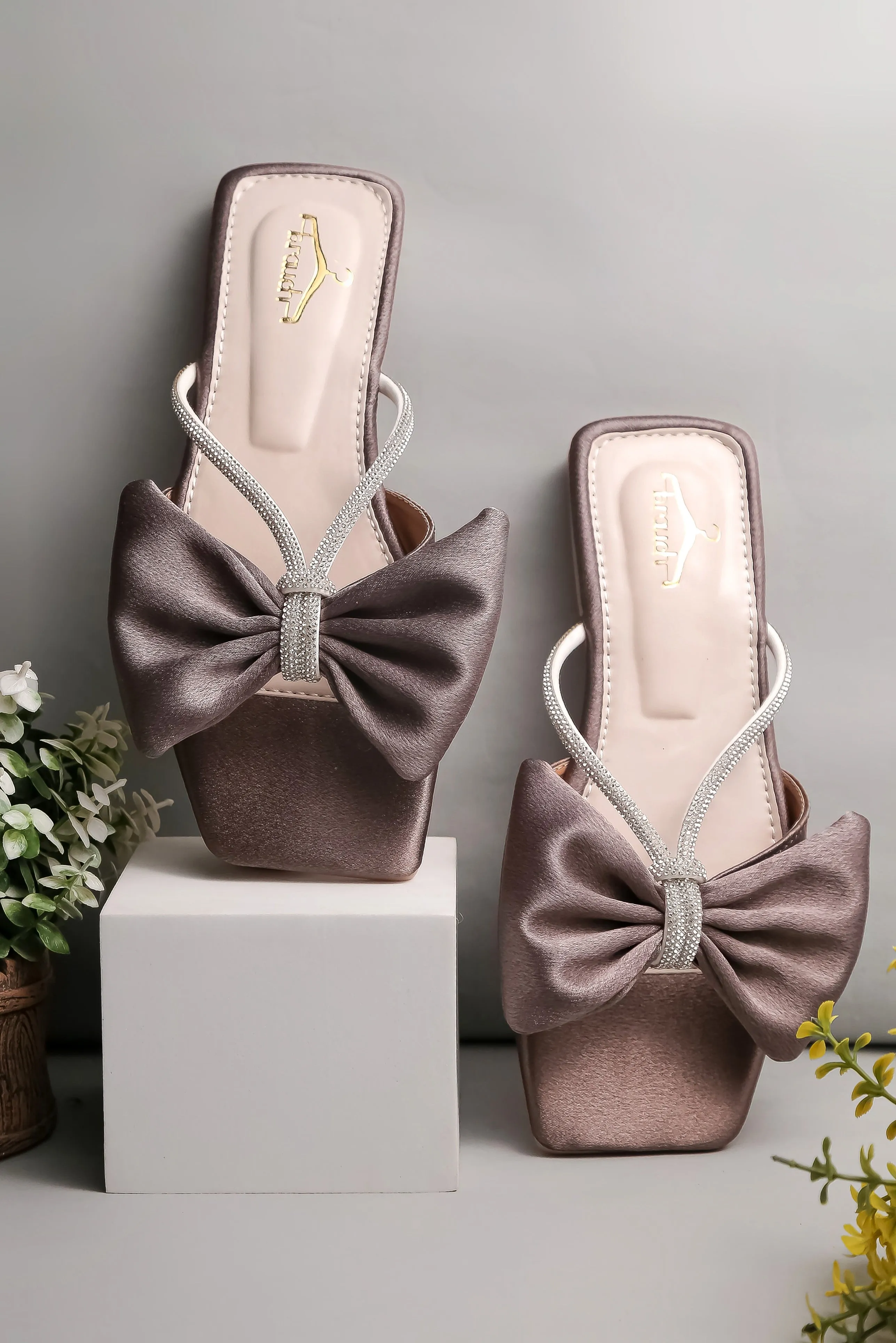 Brauch Women Grey Rhinestone Bow Flats