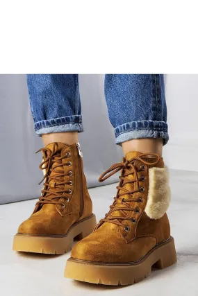 Brown insulated boots with fur