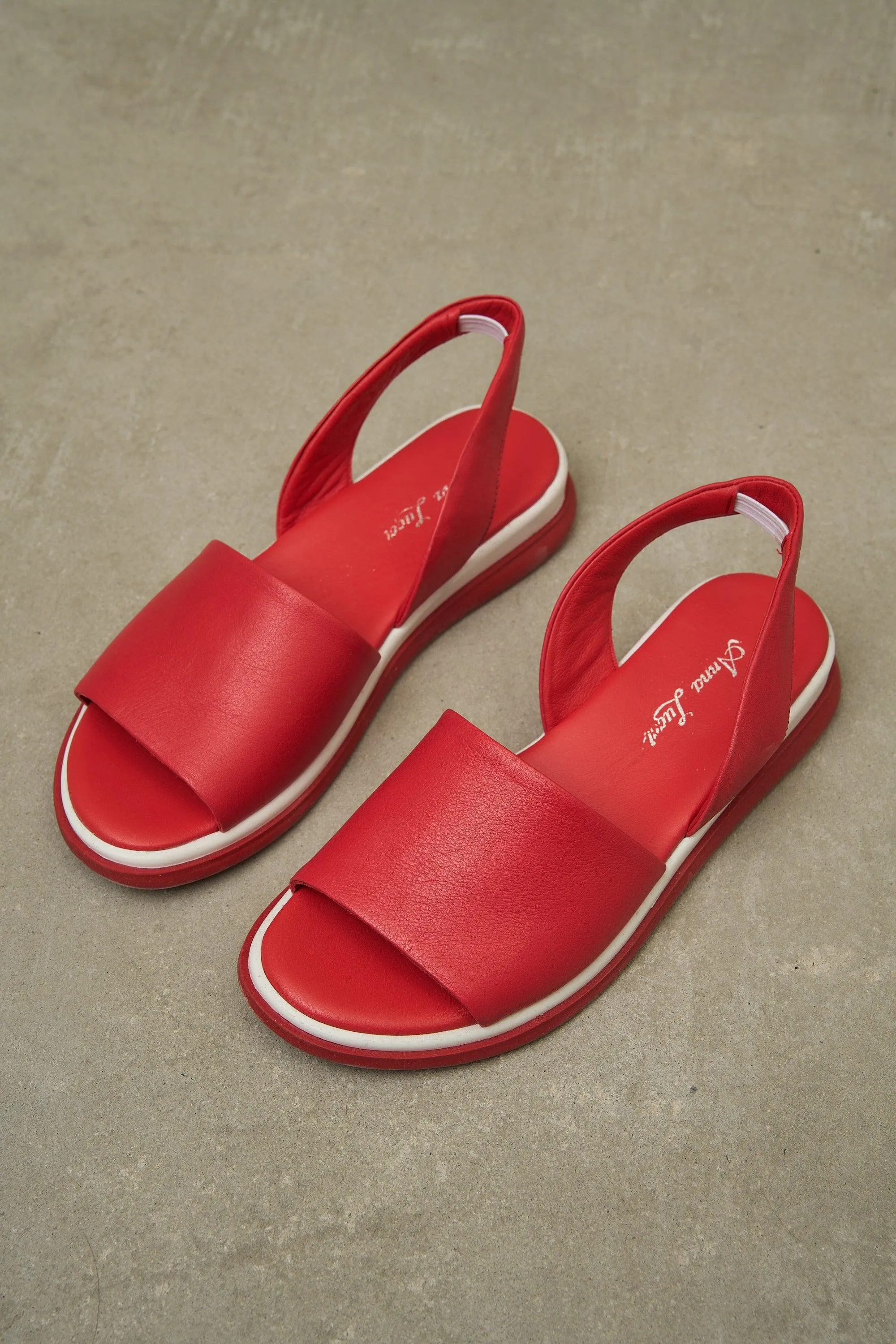 Lola Slide
