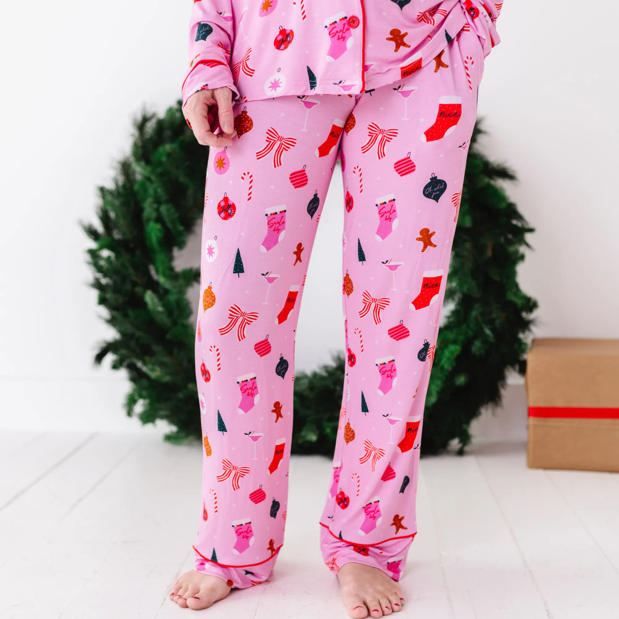 Merry Pinkmas "Mistle-Toast" Mama Luxe Lounge Set