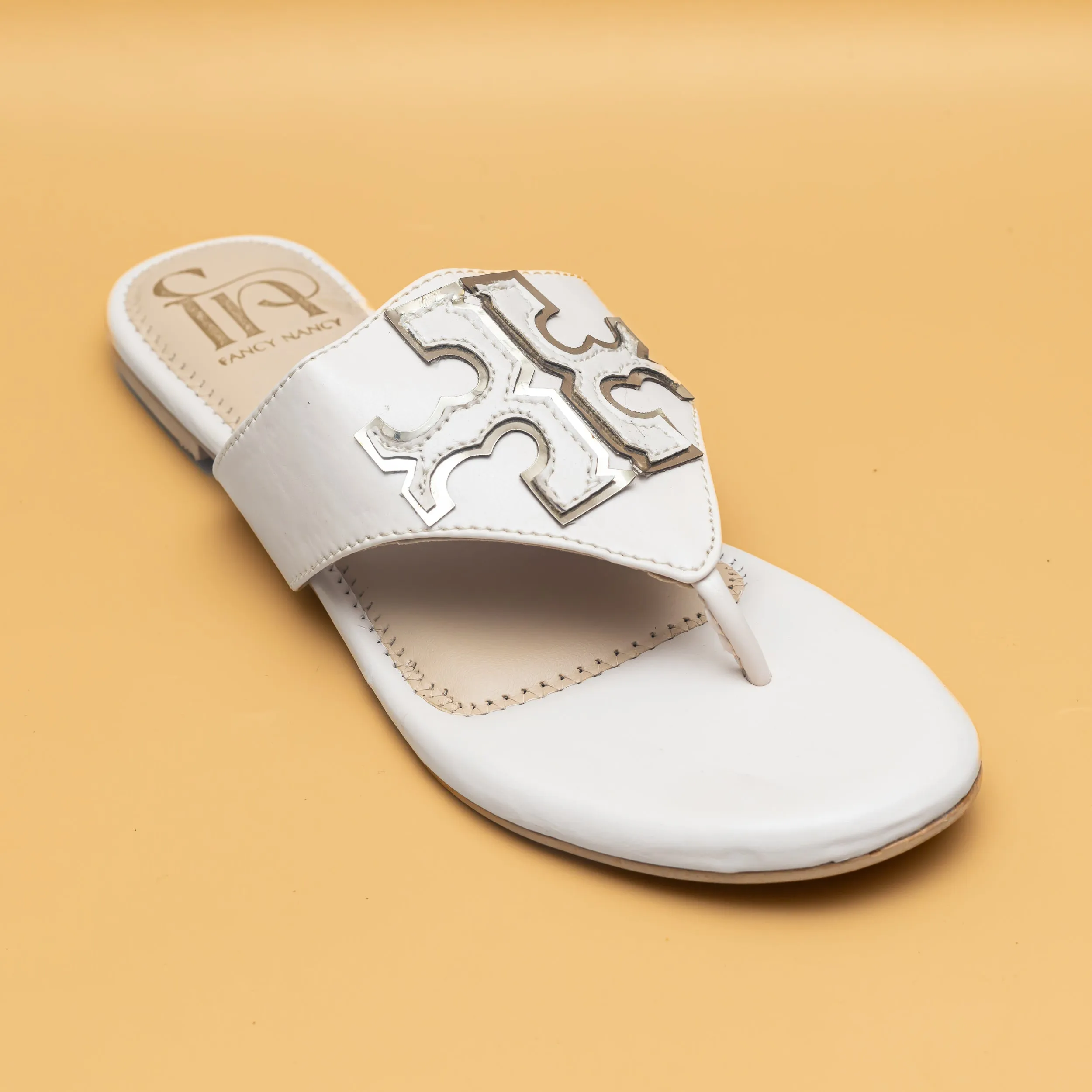 Metallic Detail Flat - Cream
