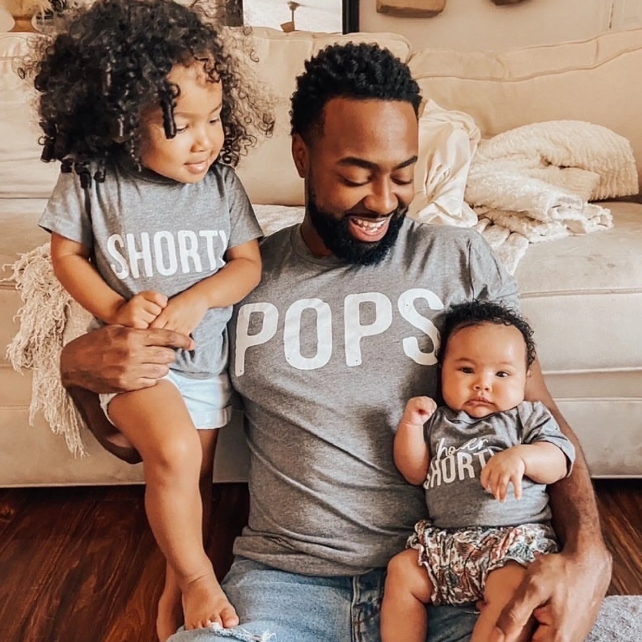 Moms Pops Shorty© - Pregnancy Announcement & Family Matching (Heather Grey)