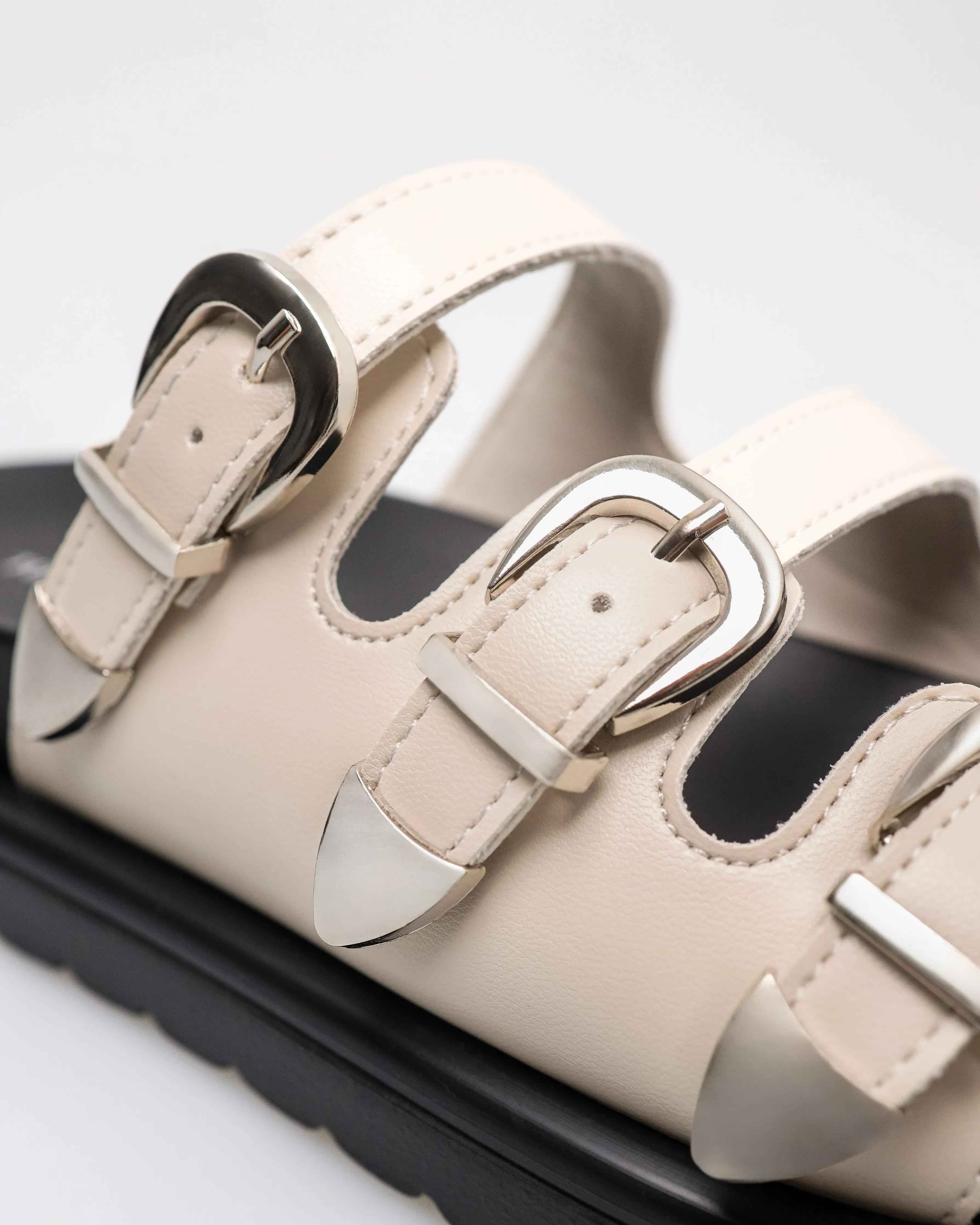 Tomaz NN397 Ladies Triple Strap Sandals