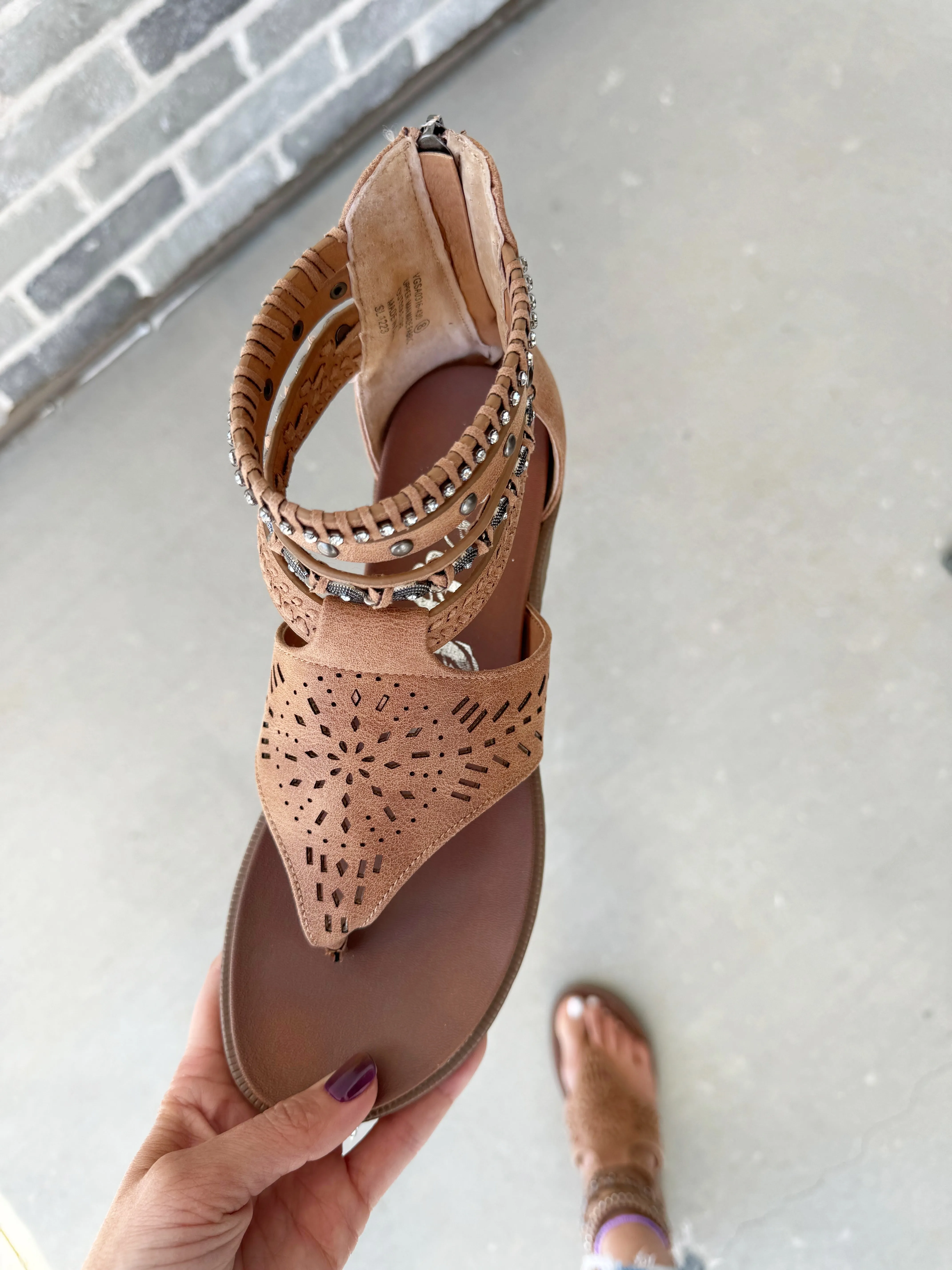 Very G Mazey Sandals in Nude