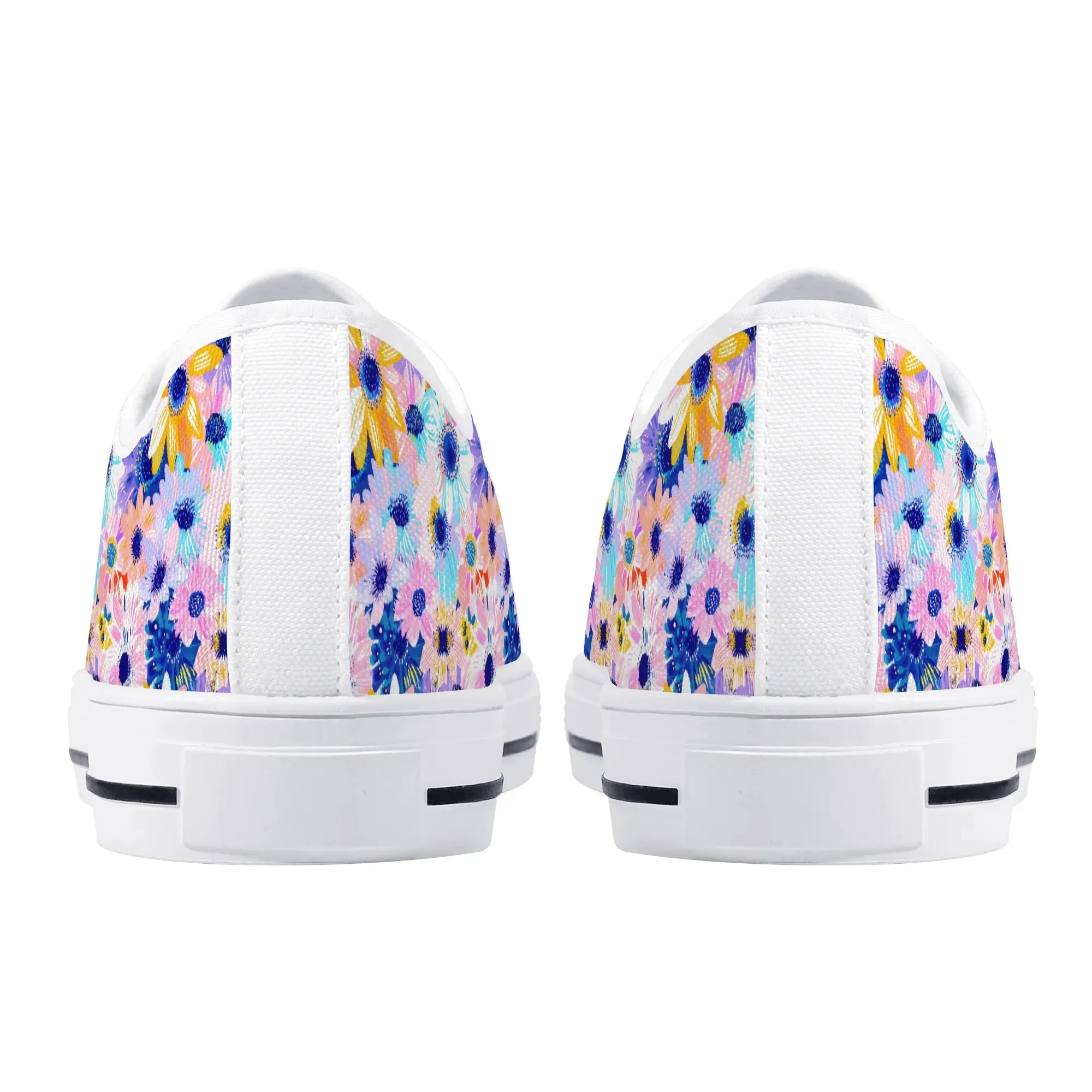 Watercolor Wonderland: Large Colorful Daisies Blooming with Radiance Womens Low Top Canvas Sneakers US5.5 - US12