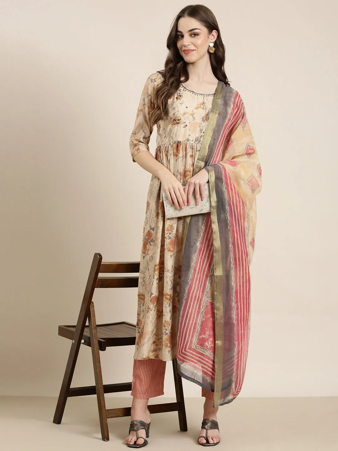 Women Beige Floral Kurta Set